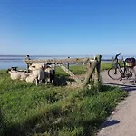 Prázdninový dům B4 Direkt Am Binnensee- Seeblick By Interhome *